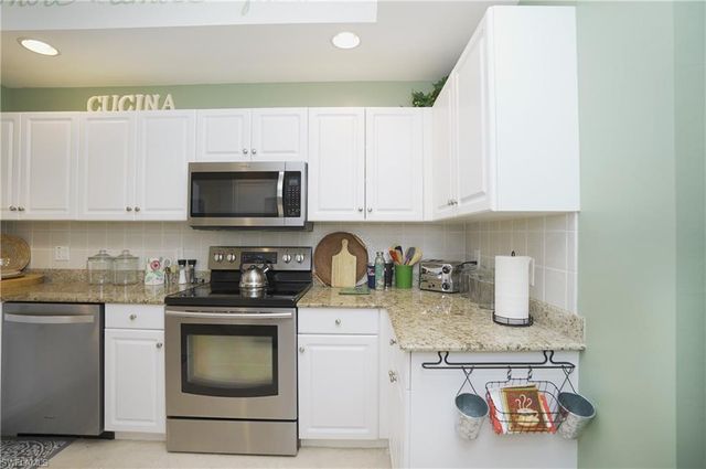 3435 Laurel Greens LN S 102, Naples, FL 34119