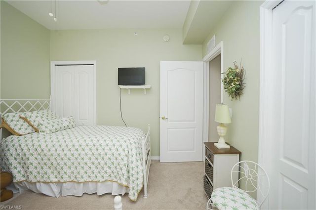 3435 Laurel Greens LN S 102, Naples, FL 34119