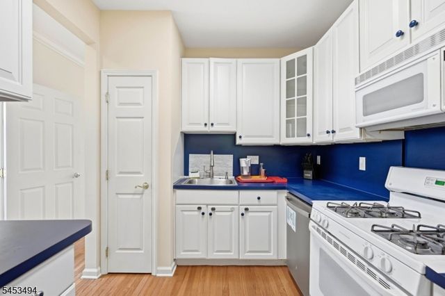 427 Hartford Drive, Nutley Twp., NJ 07110