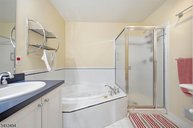 427 Hartford Drive, Nutley Twp., NJ 07110