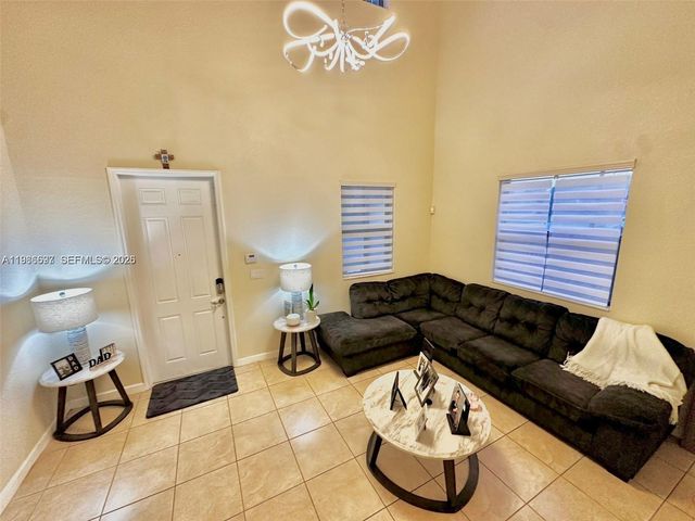 11497 SW 242nd St, Homestead, FL 33032