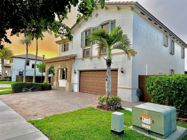 11497 SW 242nd St, Homestead, FL 33032