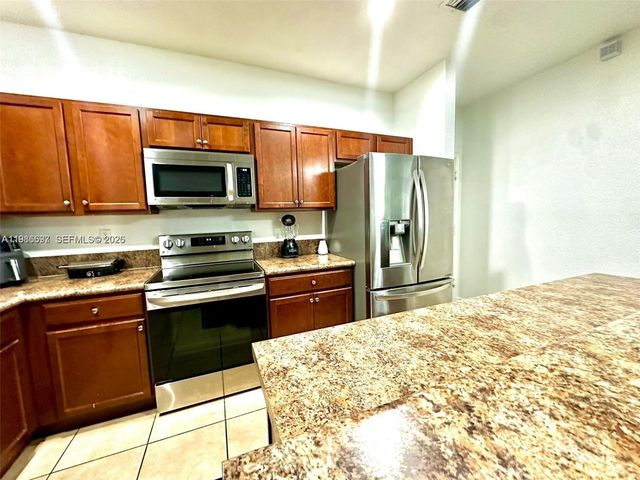 11497 SW 242nd St, Homestead, FL 33032