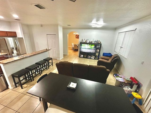 11497 SW 242nd St, Homestead, FL 33032