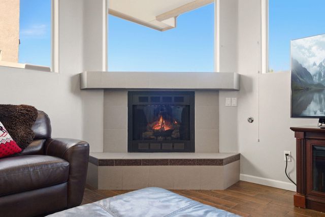 8008 Oso Loco Drive NE, Albuquerque, NM 87122