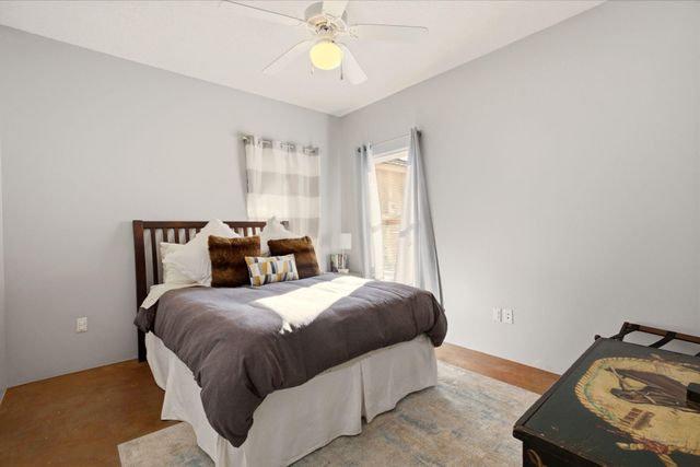 8008 Oso Loco Drive NE, Albuquerque, NM 87122