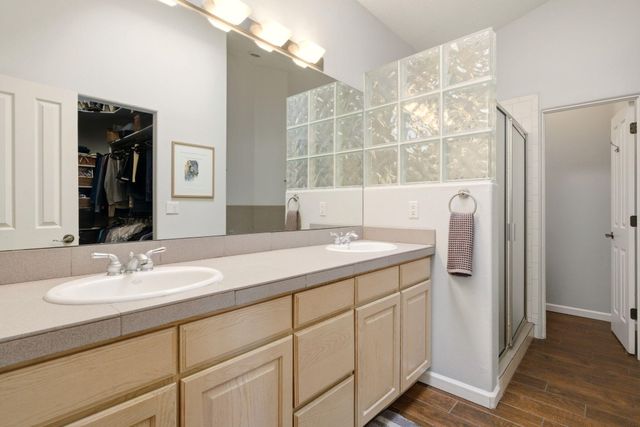 8008 Oso Loco Drive NE, Albuquerque, NM 87122