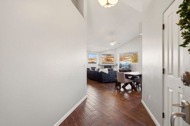 8008 Oso Loco Drive NE, Albuquerque, NM 87122