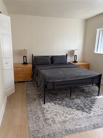 1635 Dewey Street B, Hollywood, FL 33020