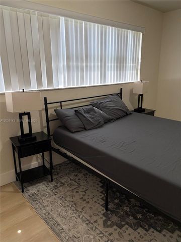 1635 Dewey Street B, Hollywood, FL 33020