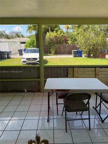 1635 Dewey Street B, Hollywood, FL 33020