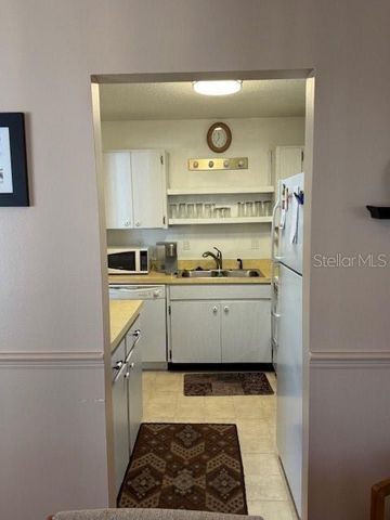 1903 CANTERBURY LANE B2, Sun City Center, FL 33573