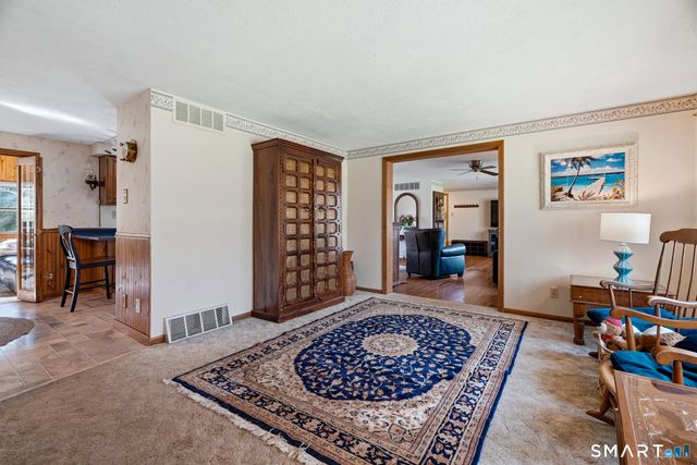 5 Sunset Drive, Old Lyme, CT 06371