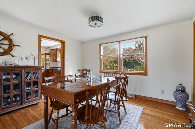 5 Sunset Drive, Old Lyme, CT 06371