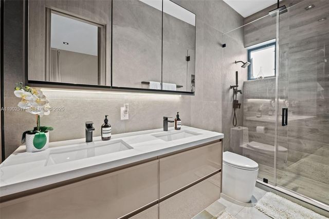 655 Layne Boulevard 0, Hallandale Beach, FL 33009