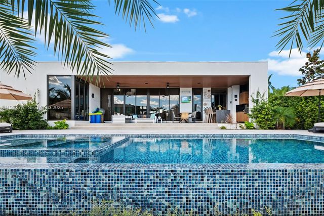 655 Layne Boulevard 0, Hallandale Beach, FL 33009