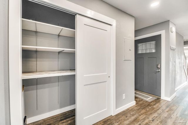 8522 Gulf Blvd 10, Navarre Beach, FL 32566