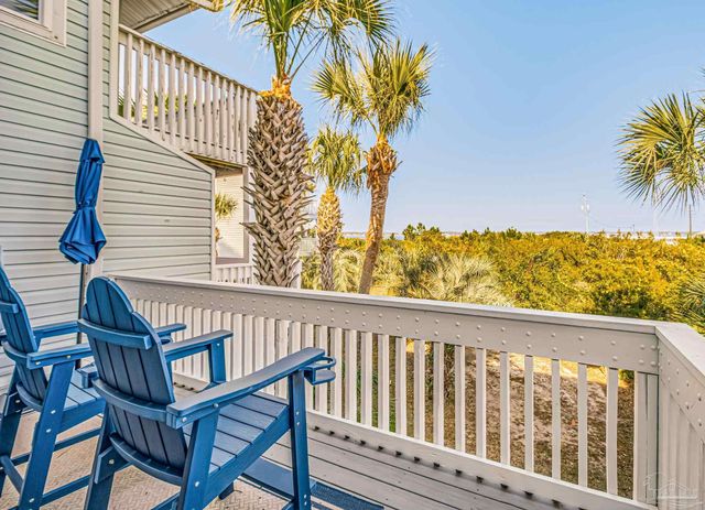 8522 Gulf Blvd 10, Navarre Beach, FL 32566