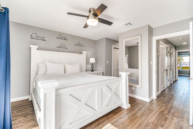 8522 Gulf Blvd 10, Navarre Beach, FL 32566