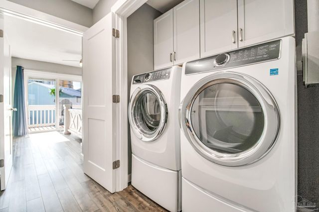 8522 Gulf Blvd 10, Navarre Beach, FL 32566