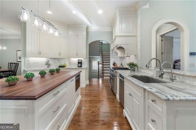 1665 High Trail, Atlanta, GA 30339