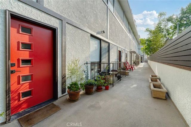 807 N Sycamore Avenue 6, Los Angeles, CA 90038