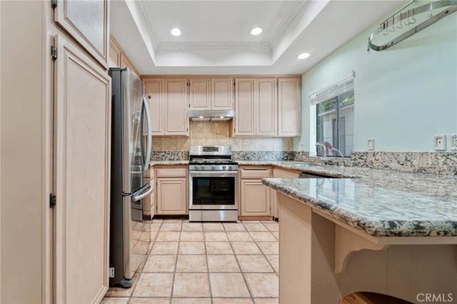 807 N Sycamore Avenue 6, Los Angeles, CA 90038