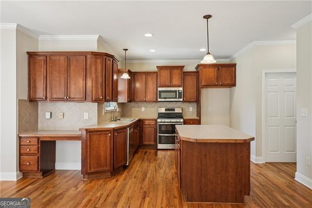 8985 Forest Path Drive, Gainesville, GA 30506