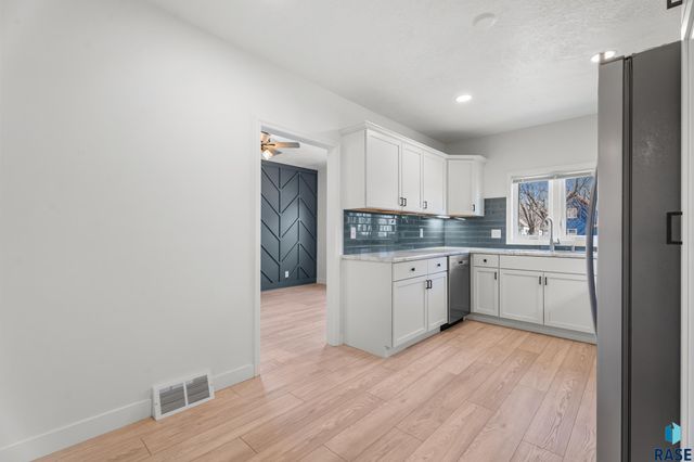 2405 W Bailey St Street, Sioux Falls, SD 57104