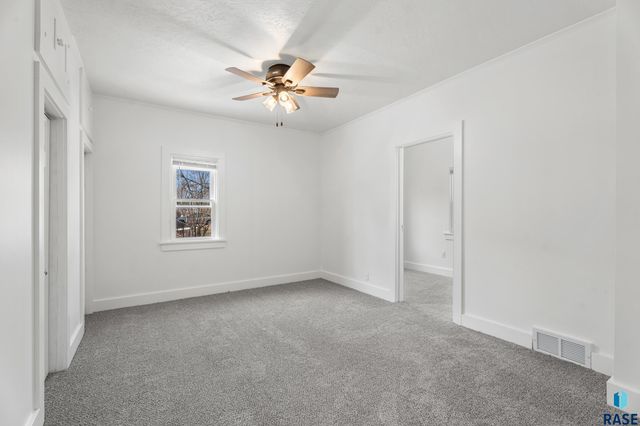 2405 W Bailey St Street, Sioux Falls, SD 57104