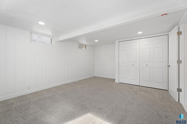 2405 W Bailey St Street, Sioux Falls, SD 57104