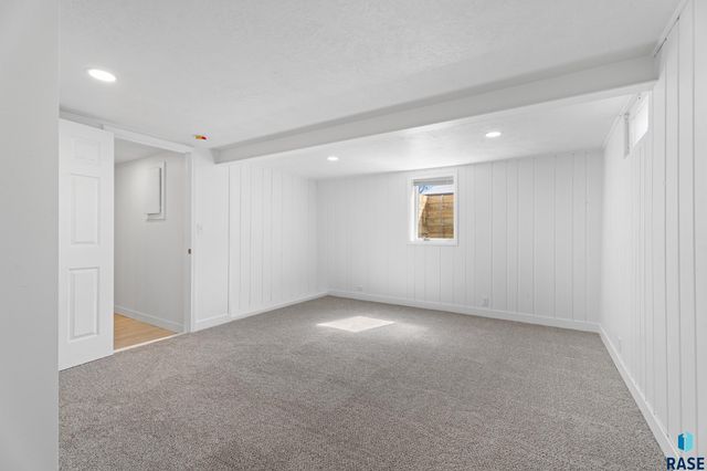 2405 W Bailey St Street, Sioux Falls, SD 57104