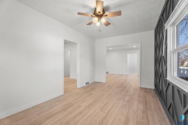 2405 W Bailey St Street, Sioux Falls, SD 57104