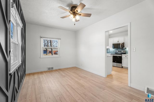 2405 W Bailey St Street, Sioux Falls, SD 57104