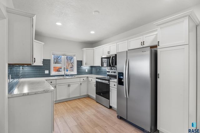 2405 W Bailey St Street, Sioux Falls, SD 57104