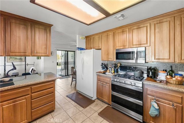 4776 Stetson, Clovis, CA 93619
