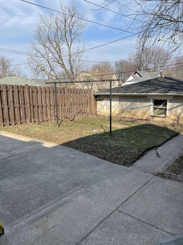 2836 N Richards STREET, Milwaukee, WI 53212