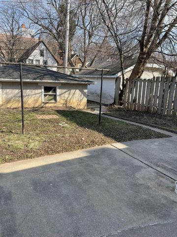 2836 N Richards STREET, Milwaukee, WI 53212