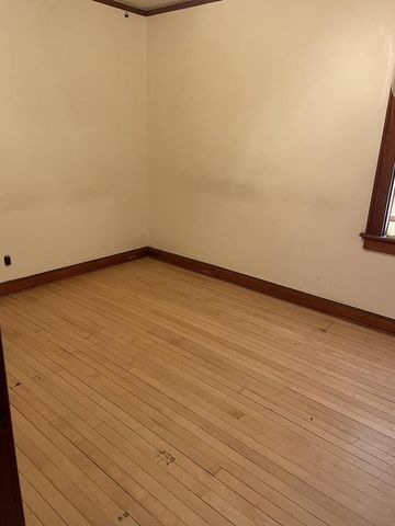 2836 N Richards STREET, Milwaukee, WI 53212