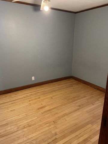 2836 N Richards STREET, Milwaukee, WI 53212