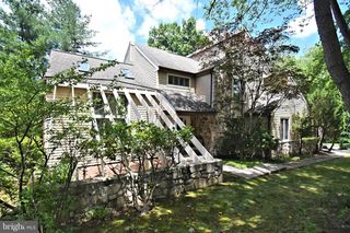 22 WYCHWOOD LN, Langhorne, PA 19047
