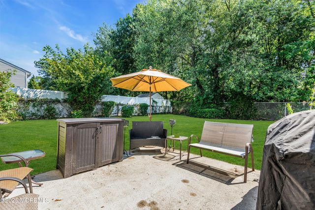 46 Parkview Drive, Hazlet, NJ 07730