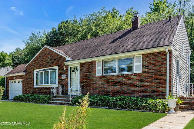 46 Parkview Drive, Hazlet, NJ 07730