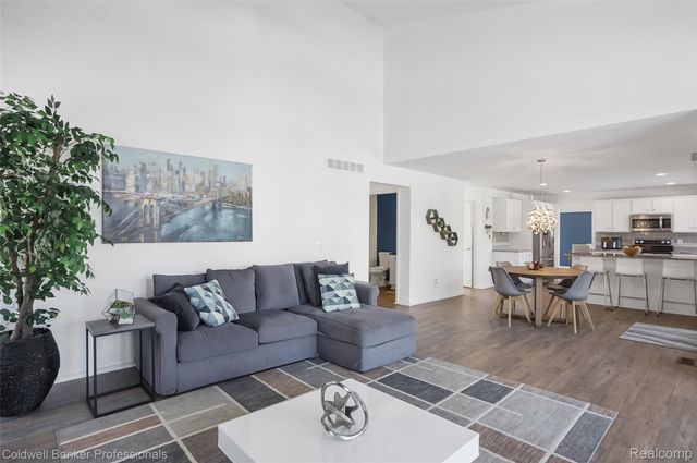 20379 Ballantrae Drive, Macomb Township, MI 48044