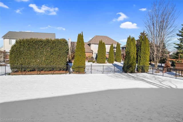 20379 Ballantrae Drive, Macomb Township, MI 48044