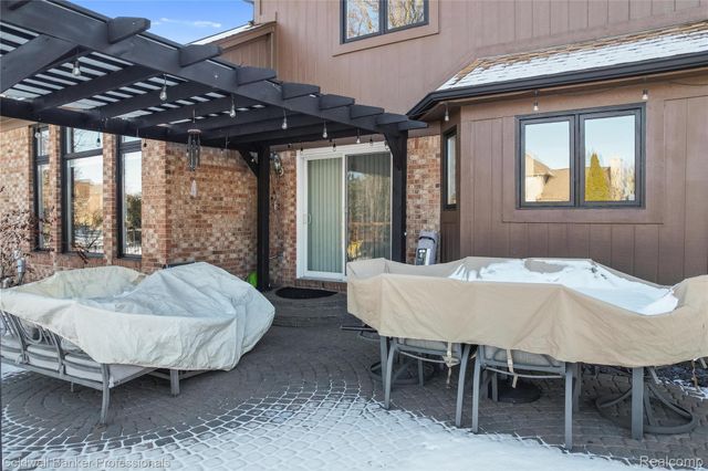 20379 Ballantrae Drive, Macomb Township, MI 48044