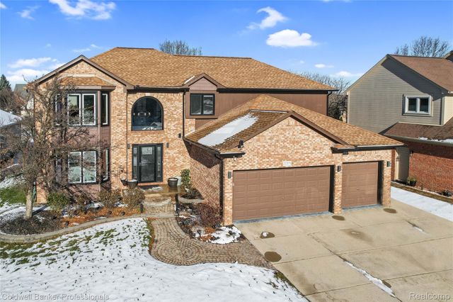 20379 Ballantrae Drive, Macomb Township, MI 48044