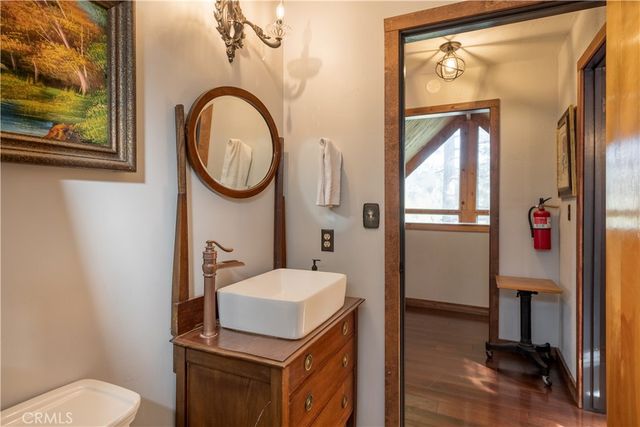164 Birchwood Drive, Lake Arrowhead, CA 92352
