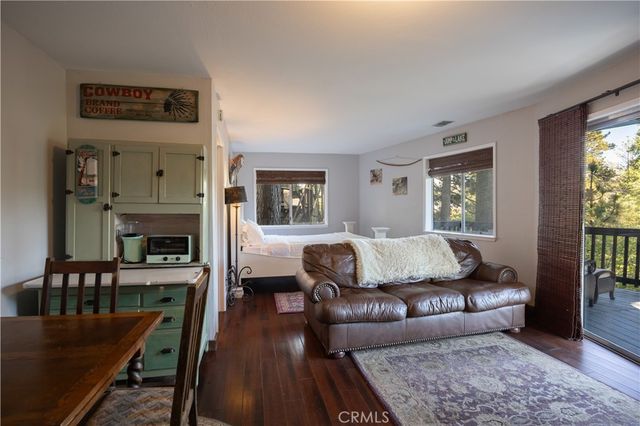 164 Birchwood Drive, Lake Arrowhead, CA 92352