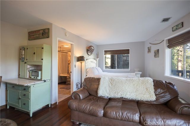 164 Birchwood Drive, Lake Arrowhead, CA 92352